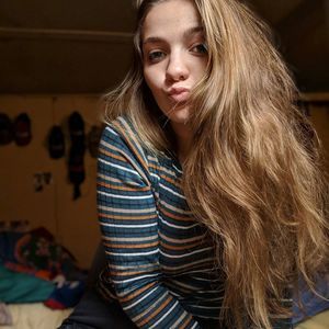 Meet your Posher, Elena